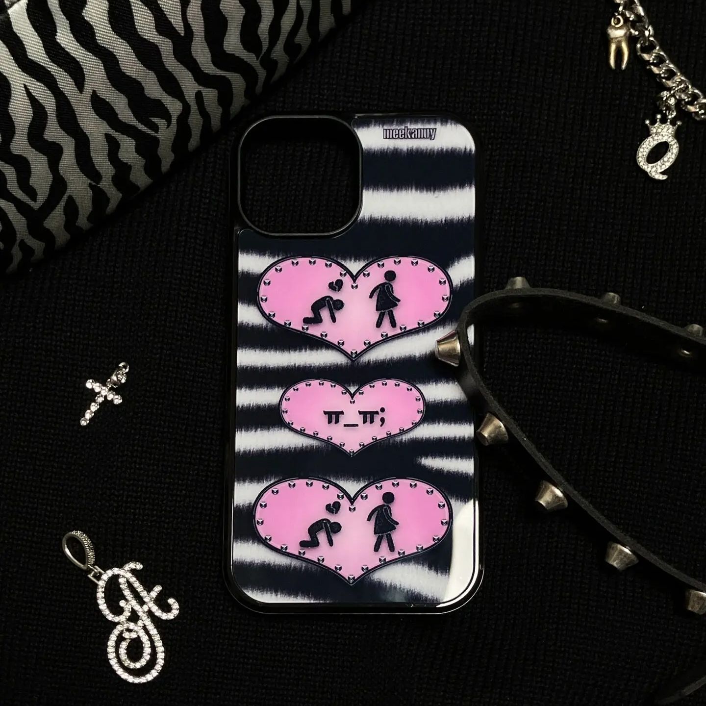 Niş Kişilik Siyah ve Pembe Aşk - Phone Cases Personalised incelemesi ve fiyatı